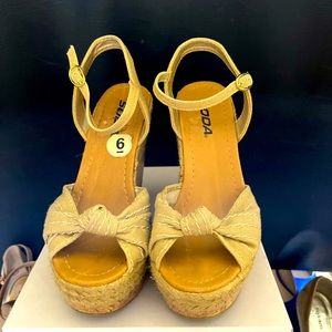 High wedges, tan size 6